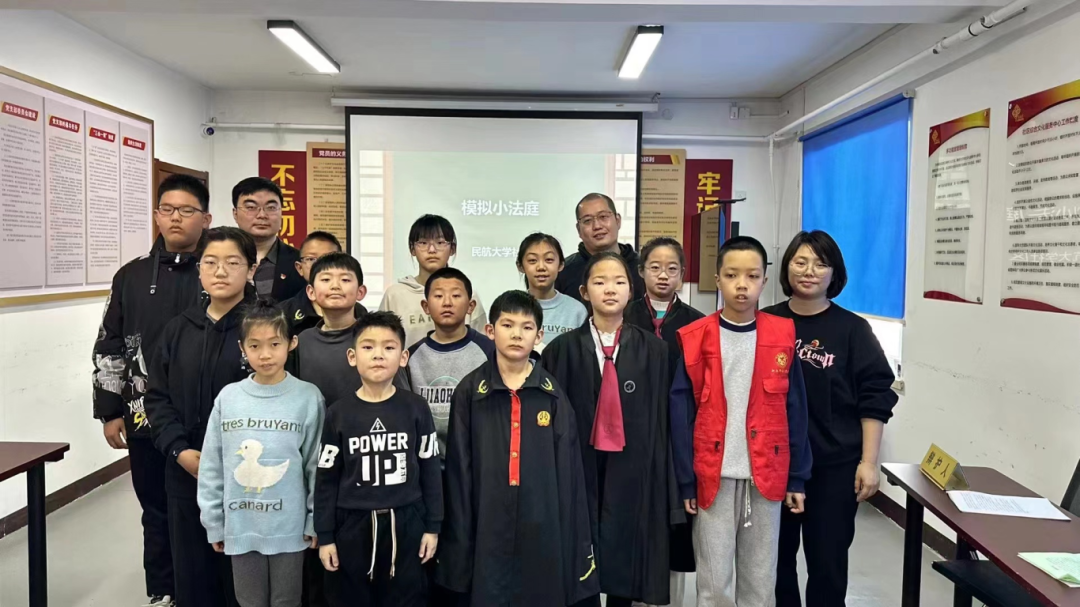 做党和人民满意的好律师  天津维畅律师事务所开展“模拟小法庭”活动3 2.21.png